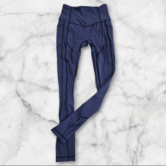 Lululemon Size 4 Blue All the Right Places - Picture 2 of 5